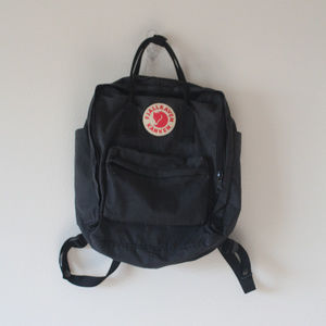 Fjallraven Kanken black pack